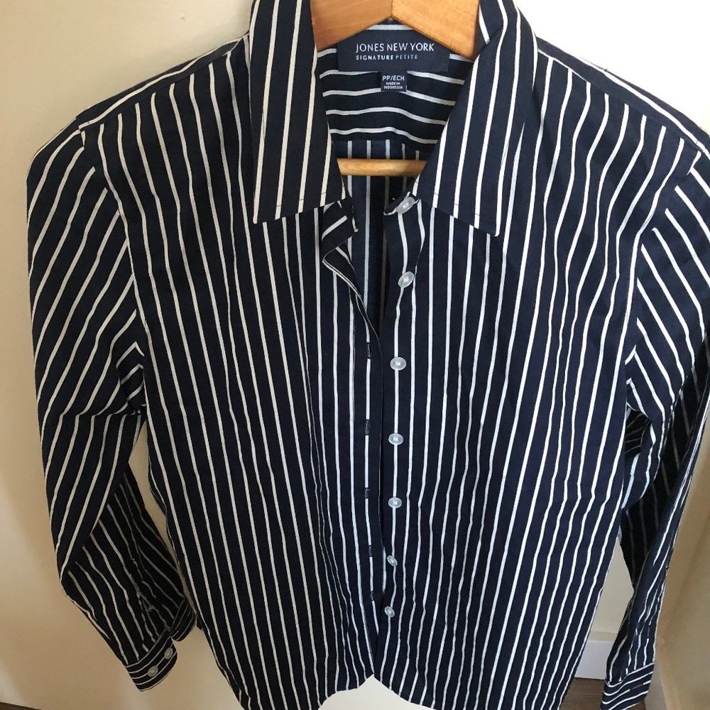 Women Button Down Shirt Jones NY